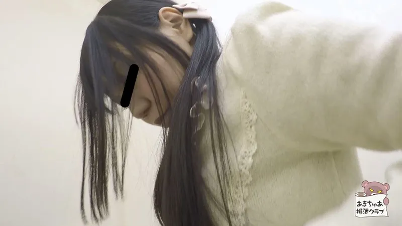 デカ糞女 追跡透明人間カメラ サンプル画像 10