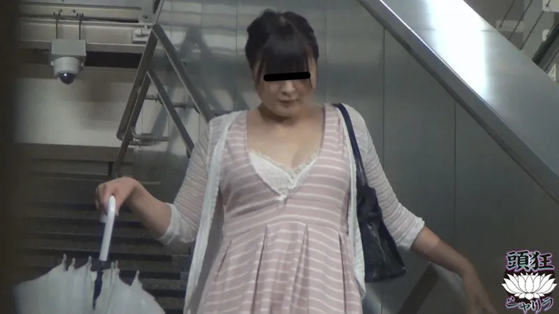 便所レ●プ隠撮 サンプル画像 11