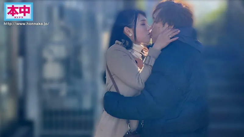 ちんちんおっきしたらホテル行きだよ 大好きな彼女が休みの日なのに、セフレ志願の女の子に誘われて、密着囁き野外デートで勃起したら即ラブホゲームに負けて何度も何度も中出ししてしまった 宮城りえ サンプル画像 2