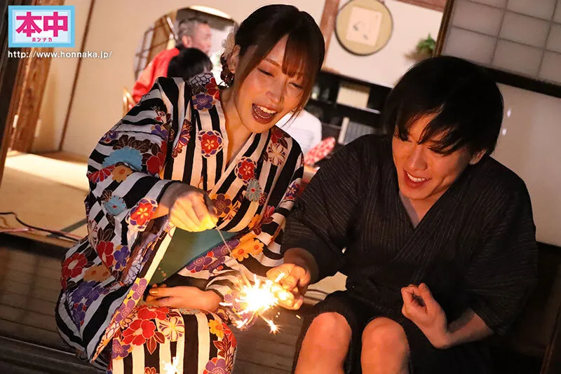 手しか繋いだことない初恋相手が地元で有名ヤリマンギャルに…。もう妊娠させちゃってるってばぁ！状態で膣奥に射精しても射精しても腰振りやめないエッグイ腰振り騎乗位中出し16発ぶっこ抜かれた帰省中の3日間 七瀬アリス サンプル画像 8