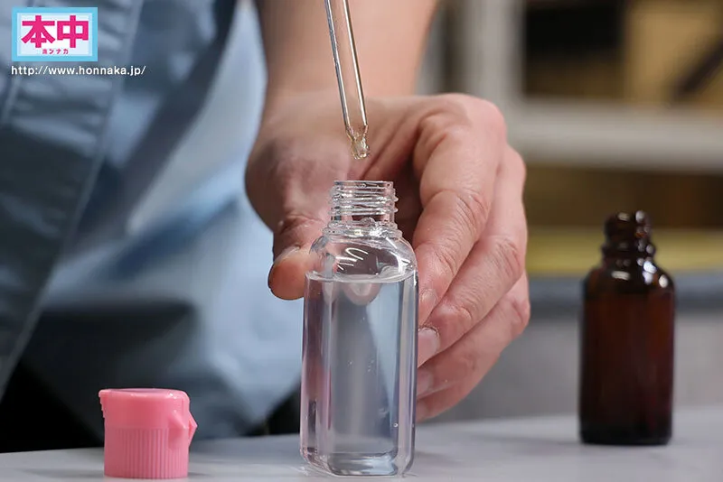 生意気な学生バイトに1週間媚薬を仕込み続けて2人きりになるシフトの夜に勤務態度改善キメセク中出し15発 根尾あかり サンプル画像 2