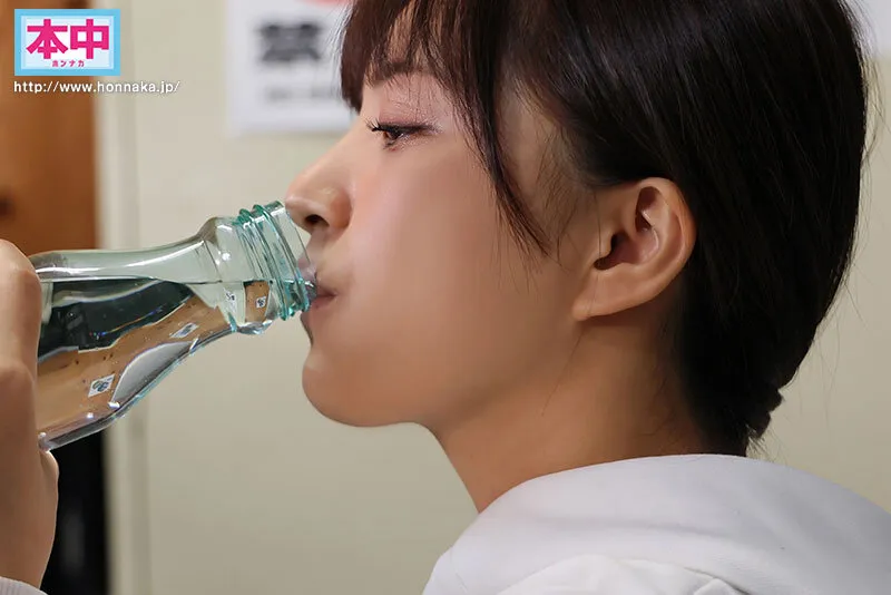 生意気な学生バイトに1週間媚薬を仕込み続けて2人きりになるシフトの夜に勤務態度改善キメセク中出し15発 根尾あかり サンプル画像 4