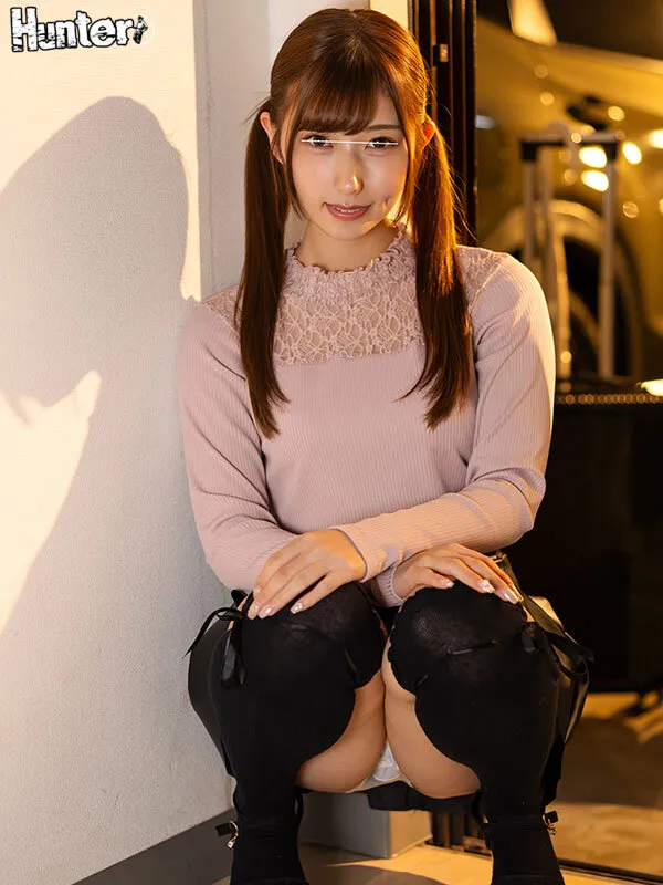 上京したての家出娘をヤリ部屋に泊めてヤリチンたちがローテーションで10時間連続で何度も何度もハメたら人格崩壊イキ！3 サンプル画像 1