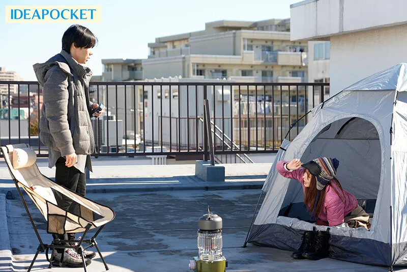 キミがくれた愛の種は冬の夜空の花になる。 無邪気な子供のようでどこか寂し気なワケアリ美少女「かな」と無我夢中でハメまくったある冬の話。 桃乃木かな サンプル画像 1