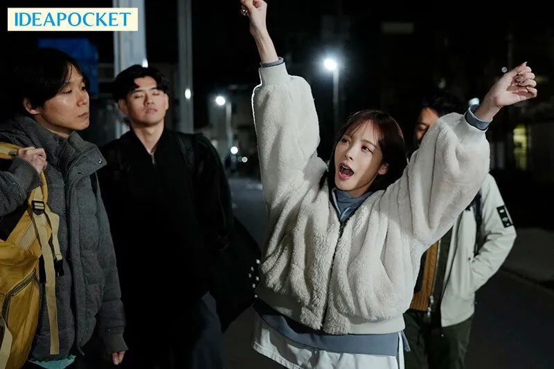 キミがくれた愛の種は冬の夜空の花になる。 無邪気な子供のようでどこか寂し気なワケアリ美少女「かな」と無我夢中でハメまくったある冬の話。 桃乃木かな サンプル画像 3