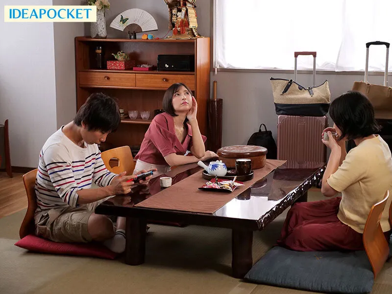 「おち〇ちん勃起させてごめんね。」 義理の息子が女湯でフル勃起！？戸惑った義母がこっそりヌイてあげるも自身も欲求不満なので性のおもちゃにシテあげた 仲村みう サンプル画像 2