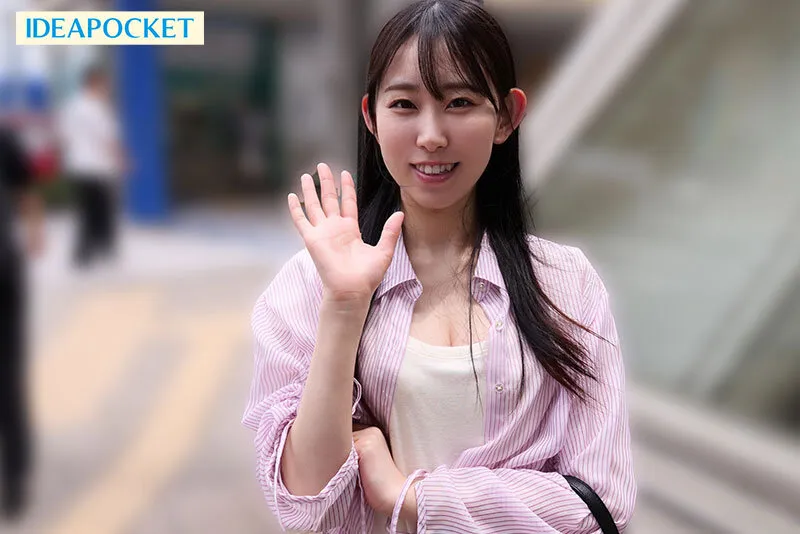 片想いし続けた幼馴染に告白、交際、そして初セックスの日 僕は今までの想いと脱いだら想像を超えるスリム巨乳に興奮が収まらず無我夢中で貪り合った 月城りり香 サンプル画像 1