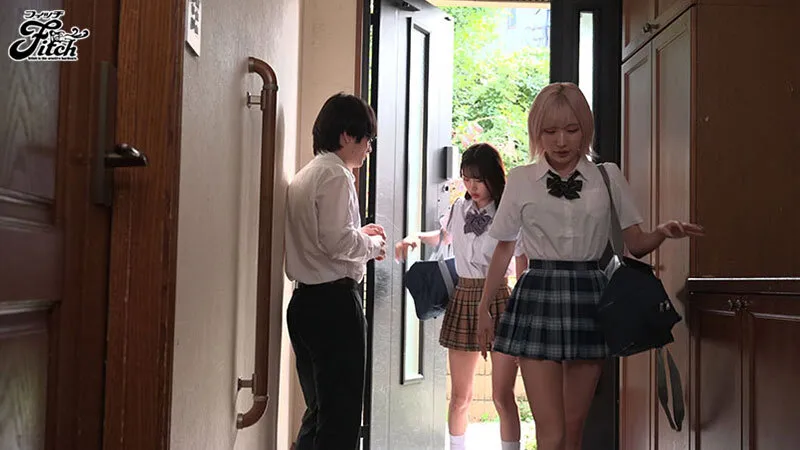 陰キャ童貞の僕の家で入り浸りギャルにWま●こを使わせて貰ったハーレム中出しSEXの話 新井リマ 春陽モカ サンプル画像 2