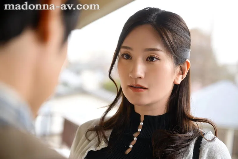 甘い囁きに流されるまま、僕は大学を留年するまで、人妻との巣篭もりSEXに溺れて…。 木村玲衣 サンプル画像 1