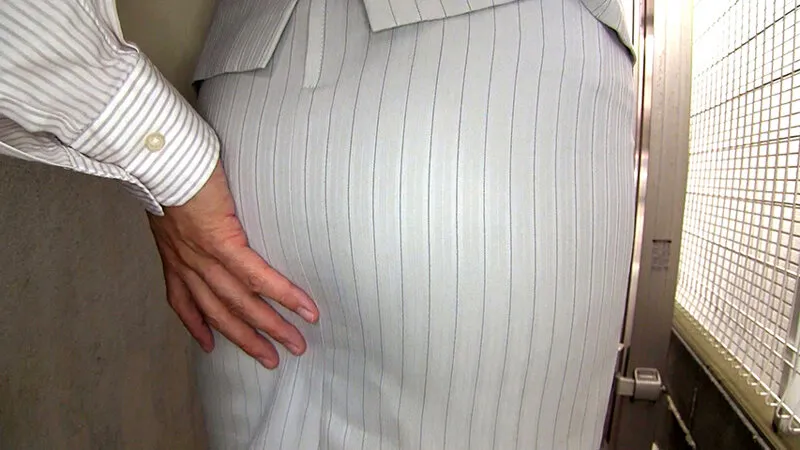 【秘書スペシャル！】ぶっかけ！OLスーツ倶楽部25＋厳選秘書7名総集編付き2枚組480分 豪華版 サンプル画像 2