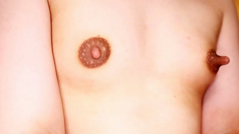 【マニア垂涎】丸の内OLとして働くお上品なお姉さんの正体はニョキニョキ長い乳頭が卑猥なド淫乱ニューハーフさんでした。 サンプル画像 2