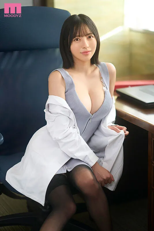 【VR】教育実習でやってきた保健室の塔乃先生は白衣の下にボディコン忍ばせ、男子生徒の汗の匂いと股間を想像しながら保健室で放課後こっそりオナニーする変態でした。 塔乃花鈴 サンプル画像 2