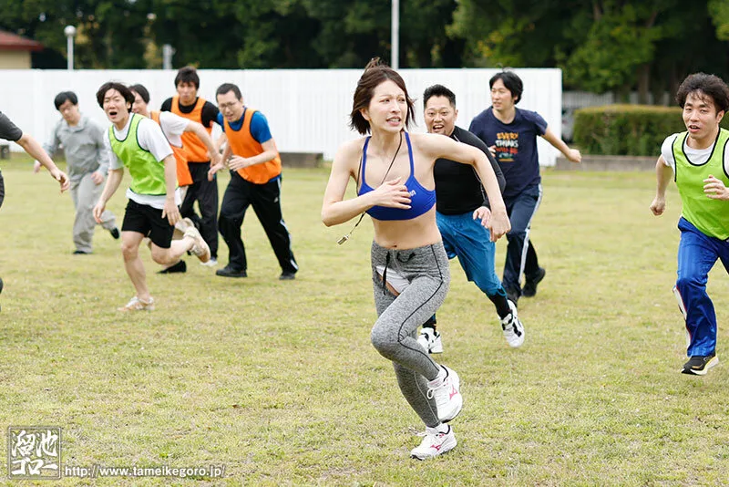 3泊4日の合宿に引率した人妻は、気が狂うほどレ×プされ続けるー。 【走って捕まって犯●れて、走って捕まって犯●れる。】 夢実かなえ サンプル画像 1
