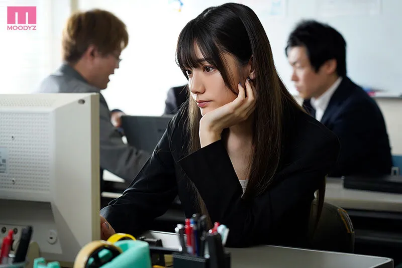 新型媚薬でキメセク洗脳美脚ガクブル気高き女捜査官レナ ポルチオ直撃媚薬で理性が吹き飛ぶほどイカされ続けた痙攣・監禁72時間 宮下玲奈 サンプル画像 1