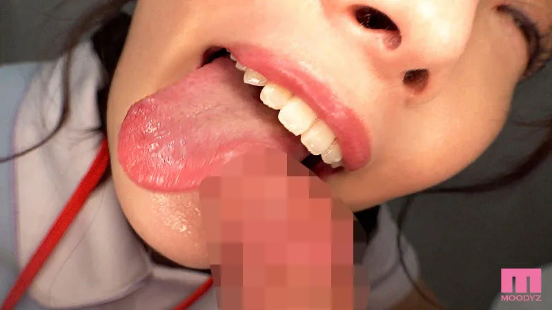 ナースさんは射精ホヤホヤ敏感チ●ポを長時間お掃除フェラするのがお好き 八木奈々 サンプル画像 2