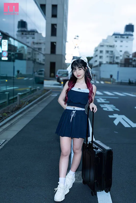 経験人数800人斬りのグローバルSEXモンスターが緊急帰国！！AVデビュー 初めてのJapaneseポルノでイキ狂い…やっぱり日本は凄かった。 月城るな サンプル画像 1