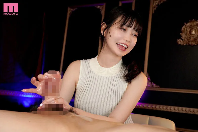 綺麗なお姉さんに見つめられながら焦らされて…焦らされて…10種類の手コキと淫語と男潮 白岩冬萌 サンプル画像 3