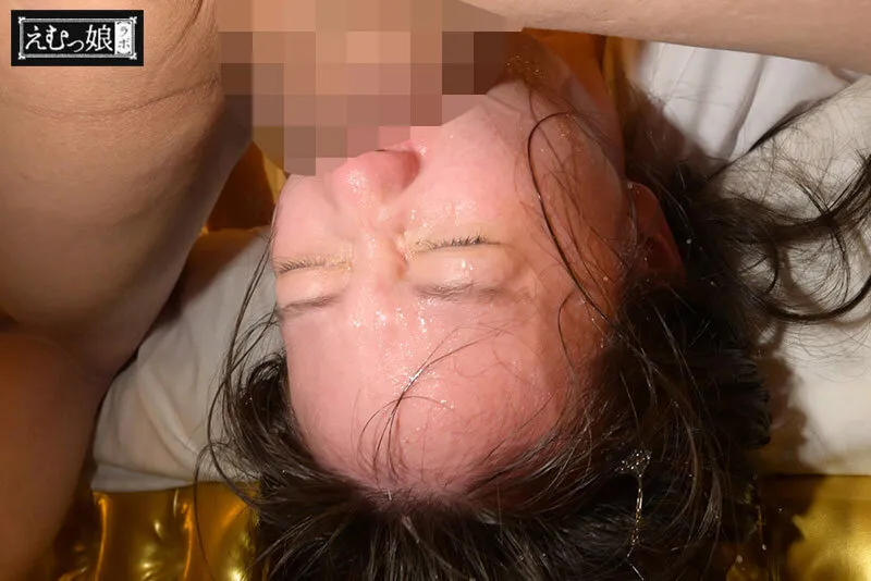 家出中。不純イラマチオ応援。炭酸みたいに笑顔はじけるカワイコちゃんに破壊的ノド処女最狂サポート こずえ サンプル画像 2