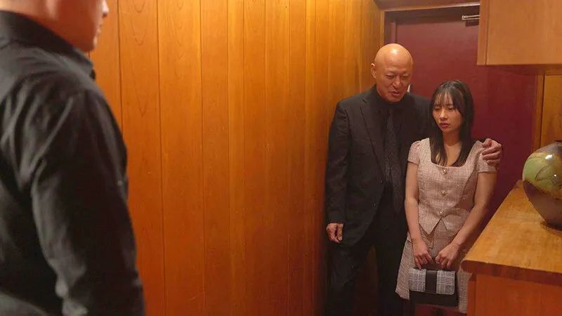 兄貴からヤク中ガンギマリ女のヤク抜きを頼まれ、三日三晩ドバドバ潮吹き大パニック 松井日奈子 サンプル画像 2