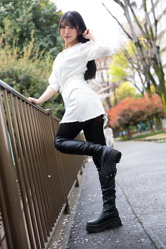 Boots fetish 倉木しおり サンプル画像 1