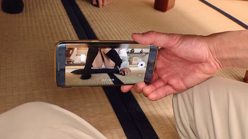 絶対パンチラ！挑発しながら絶対寸止めしてくる小悪魔ギャル 斎藤あみり サンプル画像 1