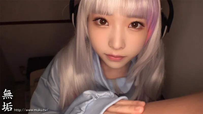 オジサンに没頭する発情コスプレイヤー 敏感大量失禁・お漏らし・ハメ潮オフパコ5SEX 皆月ひかる サンプル画像 4