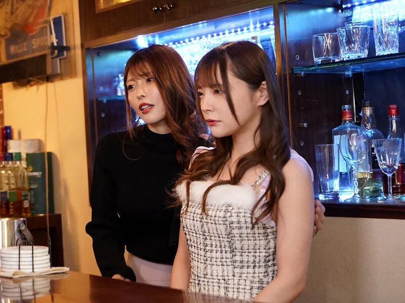 マゾ女を徹底支配する絶対女帝 新村あかり/一条みお サンプル画像 1