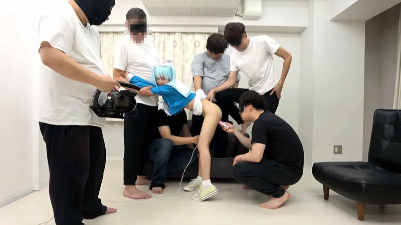 8P大乱交SEX 激ヤバ無抵抗142cm極小レイヤー【オトナの言うことには何でも了承】ひきこもりネトゲ生活美少女ワレメにおじさん巨マラ連続挿入【誰でも生ハメOK便女】人格矯正ドキュメント2本立てSP サンプル画像 10