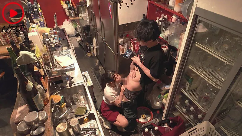 バイト先の都合の良い後輩セフレ即尺即ハメ バイトテロ サンプル画像 4