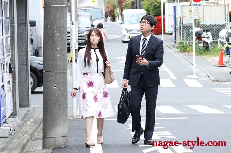 上司の前で・・ 私の妻がヌードモデルになりました。16 二羽紗愛 サンプル画像 10