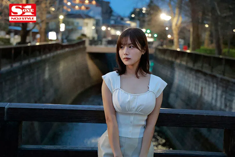 本郷愛 S1初ベスト 12タイトル 12時間 サンプル画像 1