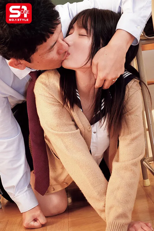 榊原萌 待望の初ベスト キュン死させちゃう可愛さでAV界最高峰の敏感エロSEX！1周年 最新12タイトル12時間 サンプル画像 8