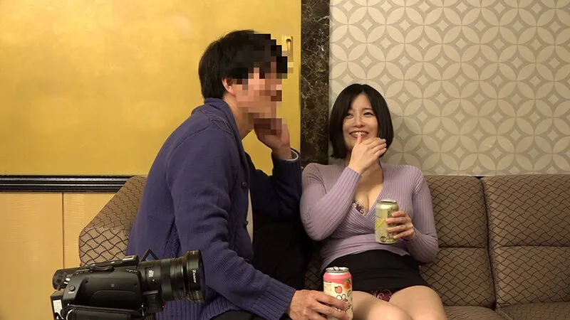 闇サイトで見つけたセフレ交換サークルの禁断ハメ撮り動画～アパレル店員・超絶美少女 上坂めい サンプル画像 1