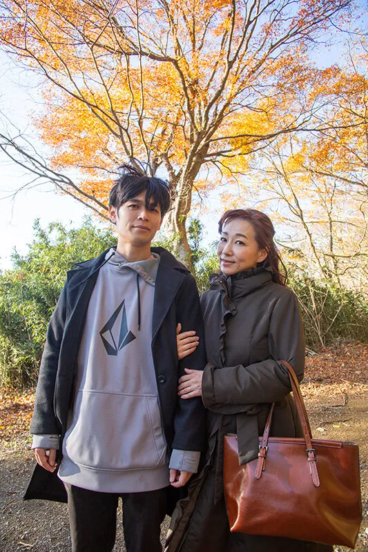 「こんなの初めてっ」綺麗すぎる五十路熟女が30時間イキまくり温泉中●し不倫豪華版（2） サンプル画像 5