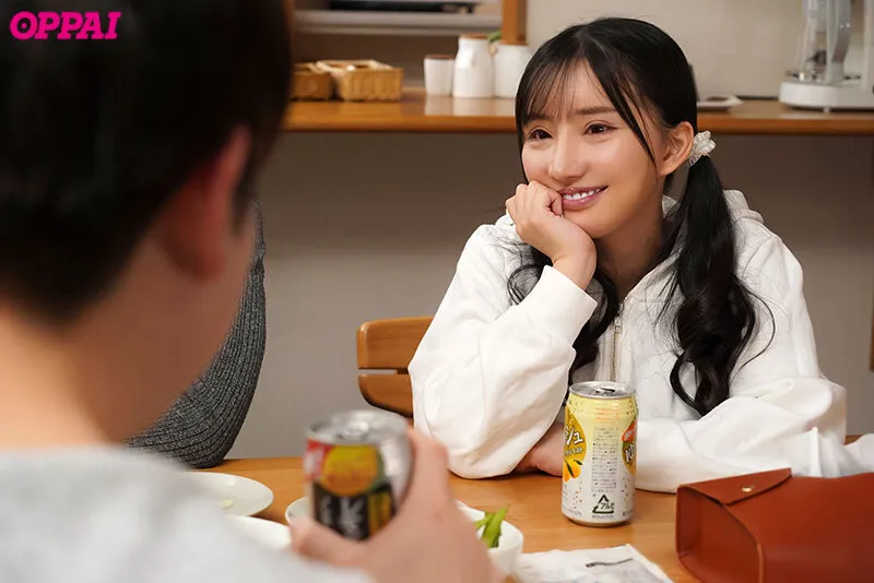 20年来の親友を裏切ってあいつの彼女とコンドームを使いきっても尚、生ハメでヤリまくってしまった… 楪カレン サンプル画像 1