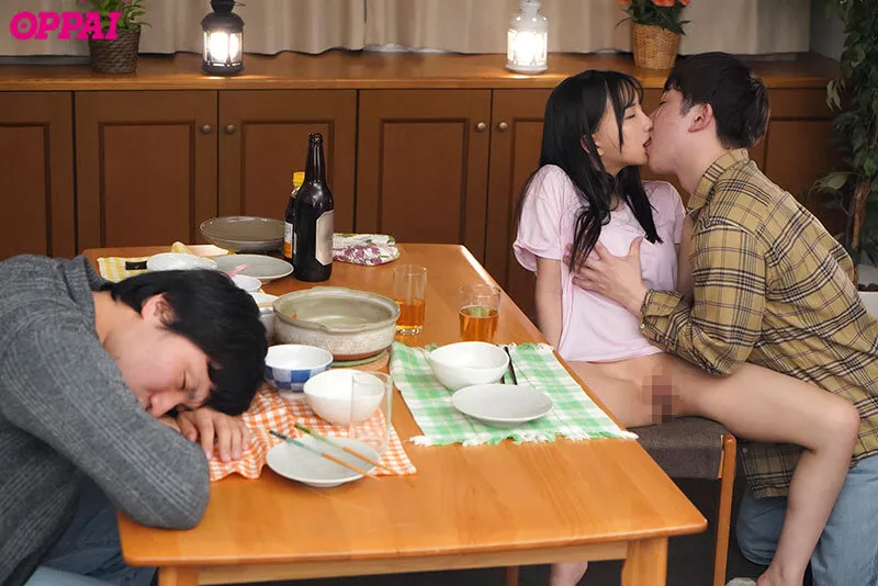 20年来の親友を裏切ってあいつの彼女とコンドームを使いきっても尚、生ハメでヤリまくってしまった… 楪カレン サンプル画像 5