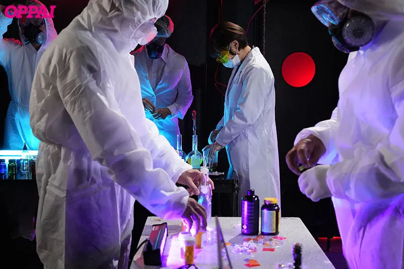 Gcupおっぱい媚薬アクメ拷問 違法製薬工場に潜入し囚われた秘密巨乳スパイ快楽調教フルコース 宍戸里帆 サンプル画像 1