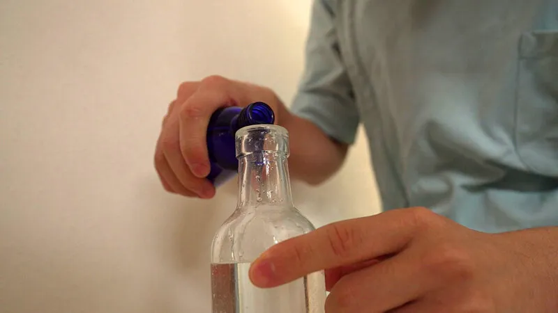 乳首の感度が20倍になる媚薬マッサージで巨乳人妻が屈辱の快楽アクメ堕ちをする悪徳エステ痴● サンプル画像 1