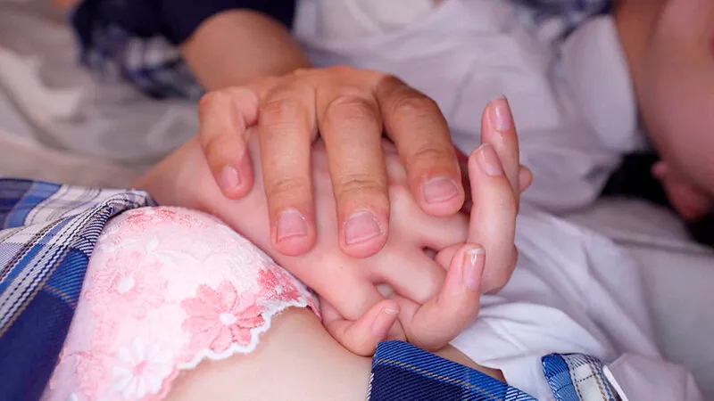 女子校生孕ませ民宿 鬼畜宿の媚薬罠に堕ち、精子が逆流するまで種付け中出しされ続けた女子旅 二葉エマ 由良かな サンプル画像 20