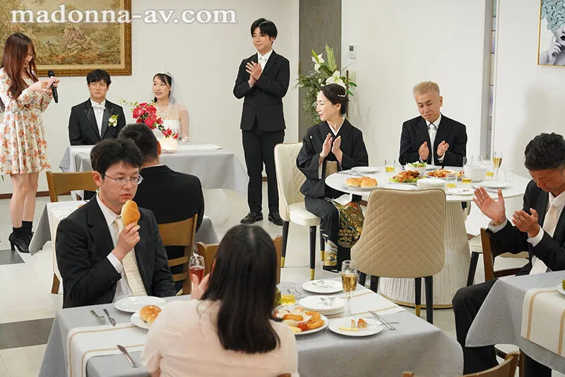 娘の幸せを見届けながら…。披露宴で娘婿に犯●れた母 瀬尾礼子 サンプル画像 1