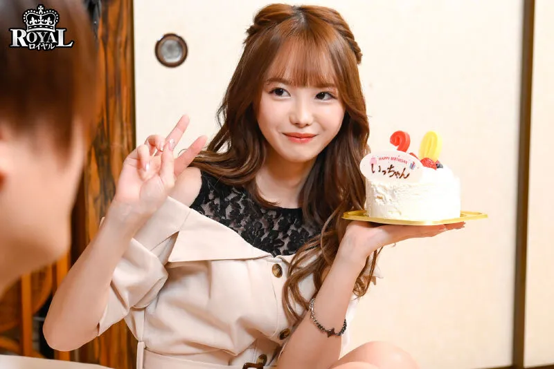 ハタチの夜、酔ったボクらは朝日が昇り精子が尽き果てるまで中出しセックスを繰り返した。 松本いちか サンプル画像 1