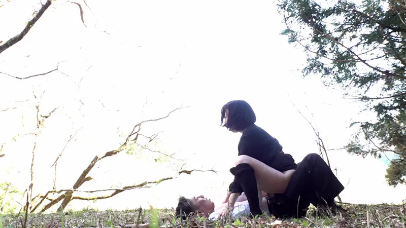 未亡人 喪服の下から滲み出る性欲4 サンプル画像 18