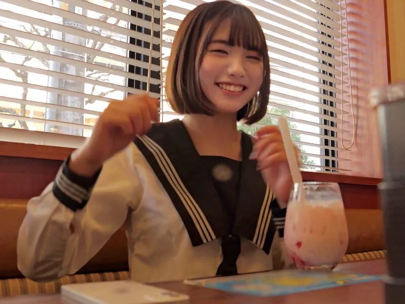 完全昏眠-4名- ばどみんとん部所属（1●）/膣貸し切り旅行会社勤務（24）/痙攣リーチ映画研究部（1●）/とろまん音大生（20） 全員中出し 夢遊秒 サンプル画像 1