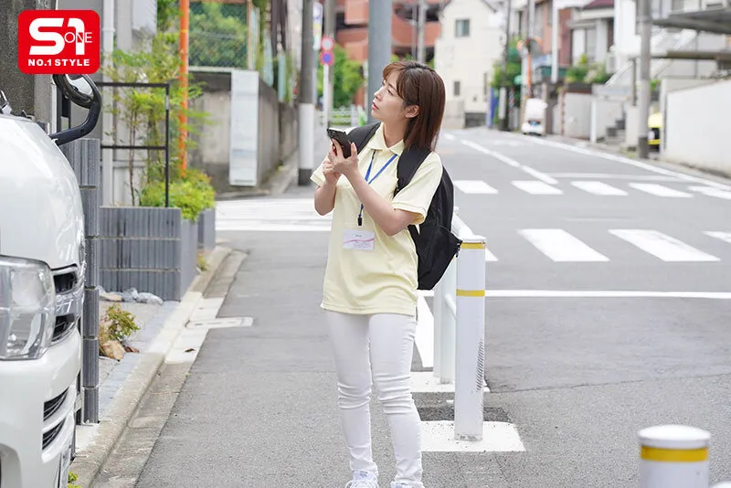 社会貢献したい介助員さん、引きこもり自立支援のため異常性欲者もオッパイで対処。 奥田咲 サンプル画像 1
