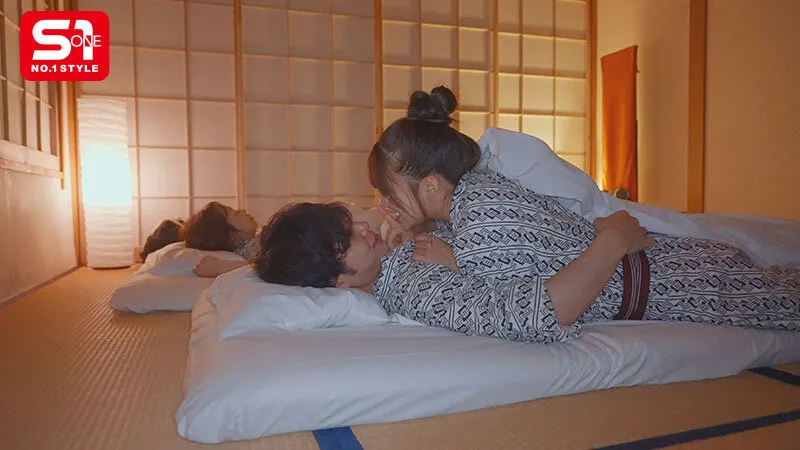 彼女、彼女の妹との温泉旅行で妹の方が二人きりになるたびに甘え密着ボディタッチからのおねだりキッス、 たまらず勃起するとジュボジュボしゃぶり始め暴発寸前チ●ポを色んな体位でハメてきて意のままに大量射精しちゃう恥ずかしい僕。 川越にこ サンプル画像 4