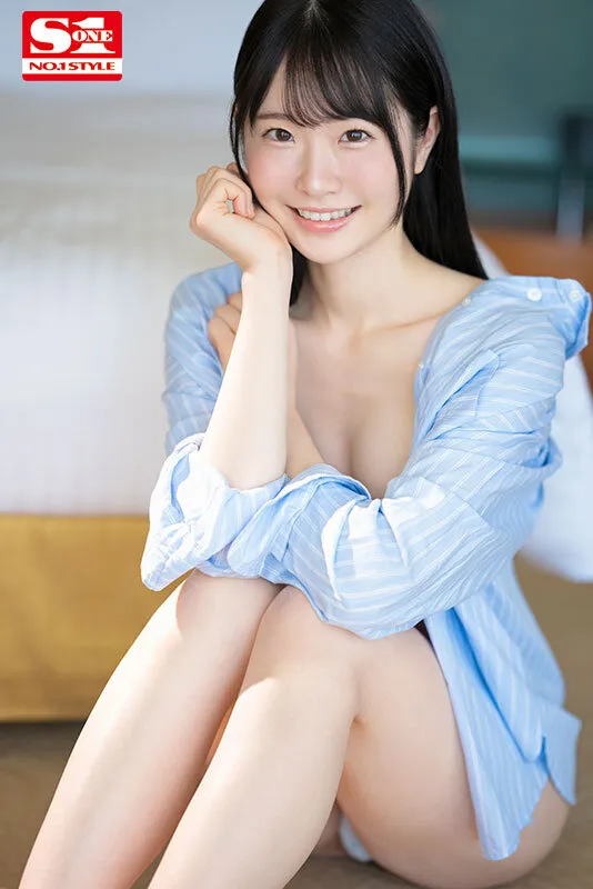 超大型新人の、ホテル濃密性交。 白上咲花 サンプル画像 1