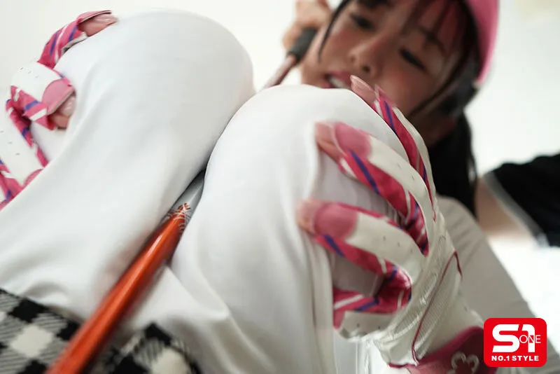 無防備誘惑Kcupアスリートの汗だく肉弾SEX ユニフォーム脱いだらびっくりおっぱい！！ 神楽ももか サンプル画像 2