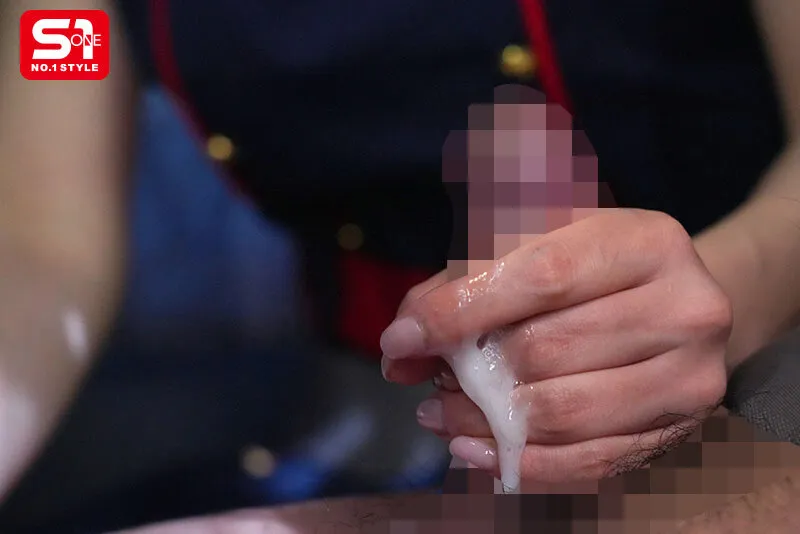 S1デビュー1周年記念 グラビア芸能人金松季歩 一般ユーザー遂に解禁！総勢20名で痴女ってハメて混浴温泉でぶっかけまくった1泊2日のファン感謝祭 サンプル画像 3