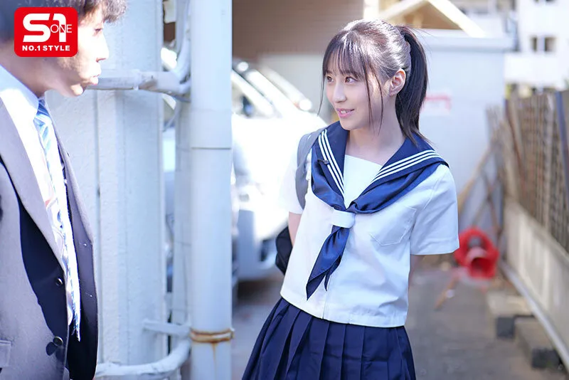 この女子学生、純粋そうに見えて中年教師に恋し、痴●師（他人）にも即沼る。 新木希空 サンプル画像 12