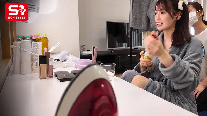 「えっココで！！ムリムリww」アイドル、アーティスト、グラビア、バラエティ番組、マルチタレント未歩ななに1ヶ月完全密着！隙あらばいきなりAV男優ぶっ込みぶっ挿す！ドッキリ即ズボッ！AVドキュメント サンプル画像 2